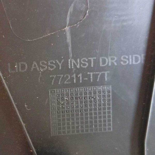 Acabamento Lateral Painel Direito  Hrv 2026 A 2020 77211t7t