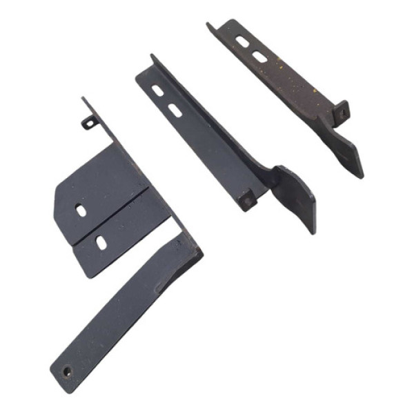 Suporte Fixação Direito Duster 2012 13 14 15 16 17 A 2020