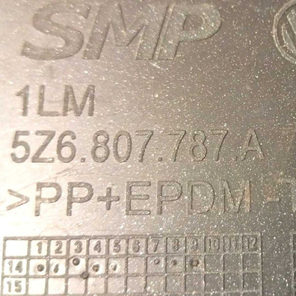 Moldura Estepe Esquerdo  Crossfox  Ano 2014/2017 5z6807787a