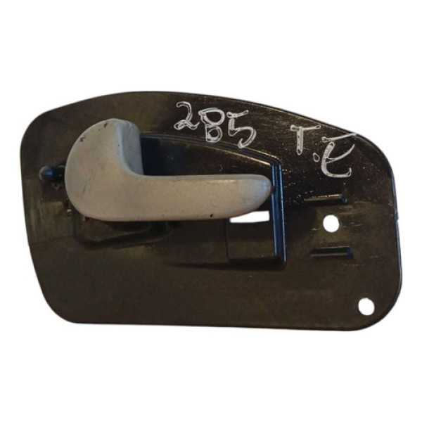 Maçaneta Tras Esquerda Corsa Sedan 1.4 Manual 2006 A 2012