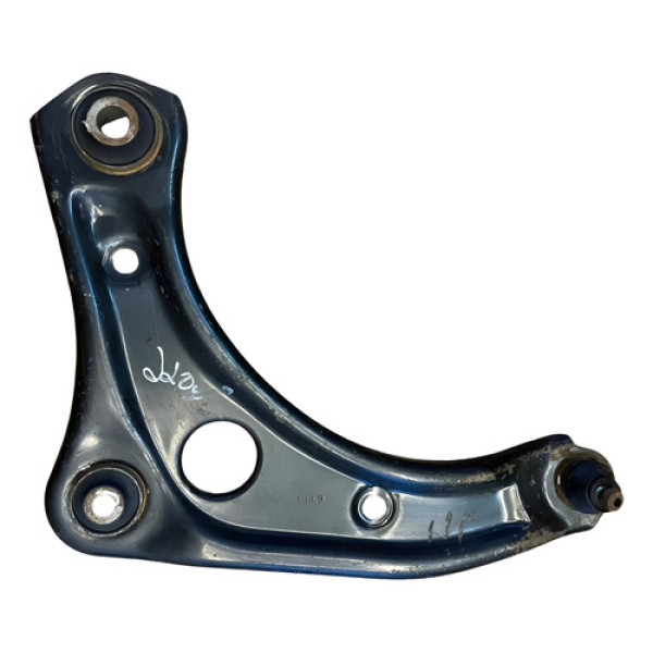 Bandeja Suspensão Diant Esq Nissan Versa 2011 A 2016 Usado